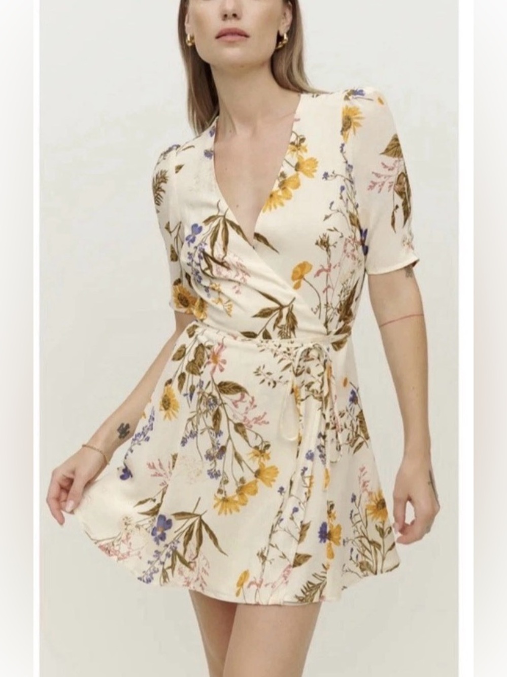 NEW Reformation Lucky Ivory Frolic Floral Print V-Neck Flare Skirt Wrap Dress S